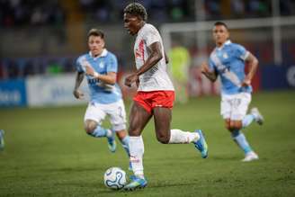 Henry Mosquera, jogador do Red Bull Bragantino. 