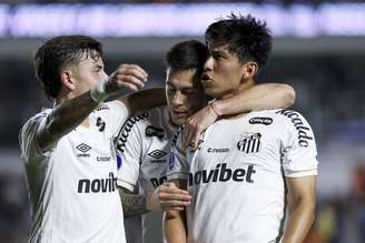 Santos x UCV FC. 