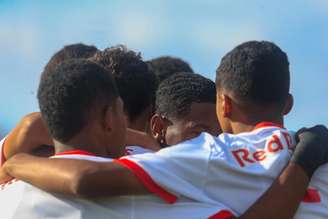 Jogadores do time sub-15 do Red Bull Bragantino. 