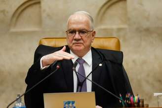 O presidente do STF, Edson Fachin, elogiou Alexandre de Moraes na sessão de abertura do semestre do Judiciário