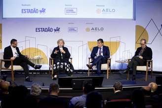 O primeiro painel focou nos elementos necessários para o desenvolvimento dos loteamentos urbanos