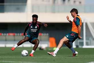 Vini JR durante treino do Real Madrid 