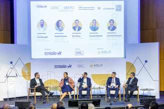 O segundo painel do dia focou desafios e soluções para a questão do financiamento dos loteamentos urbanos