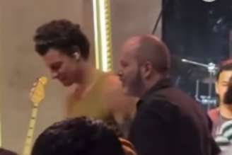 Shawn Mendes em igreja