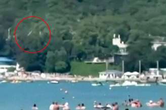 Drone ucraniano caiu em praia lotada em Gelendzhik na segunda-feira