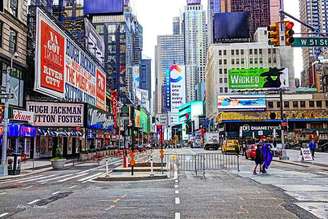 A Broadway é muito mais que uma avenida que atravessa Manhattan. O nome também identifica a região que reúne dezenas de teatros, considerada o principal centro de musicais e espetáculos dos Estados Unidos e um dos mais importantes do mundo.