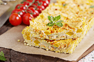 Torta de tofu com cenoura e pimentão