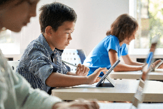 O equilíbrio no uso da inteligência artificial é fundamental para o desenvolvimento dos estudantes