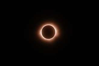 Eclipse total tem contagem regressiva