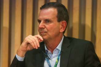 Eduardo Paes (PSD) desistiu de participar do primeiro debate entre os pré-candidatos ao governo do Rio de Janeiro, promovido pela Band neste domingo, 9.