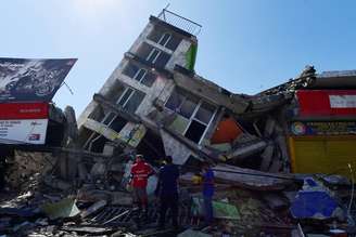 Balanço oficial de mortos por terremoto na Colômbia é de ao menos 111