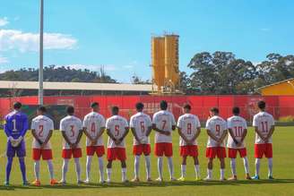 Jogadores do time sub-17 do Red Bull Bragantino. 