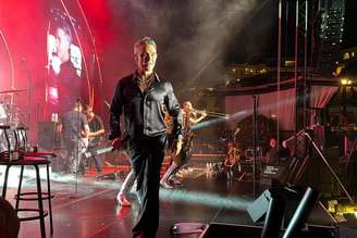 Robbie Williams alternou música e conversa durante apresentação