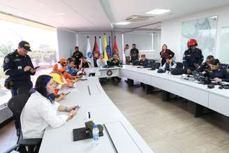 Prefeito de Cali diz que 26 prédios colapsaram após forte terremoto na Colômbia 