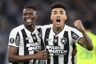 Luiz Henrique e Igor Jesus pelo Botafogo