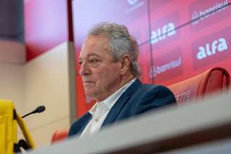 Abel Braga em coletiva do Internacional