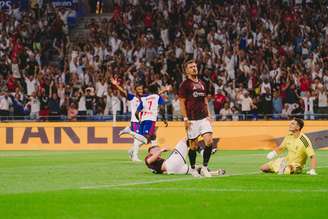 Nuamah comemorando o primeiro gol do Lyon 