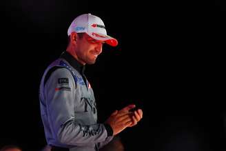 Jake Dennis durante o ePrix de Tóquio
