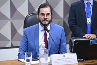 Túlio Gadêlha reafirma candidatura ao Senado em meio a boatos de desistência no limite do prazo