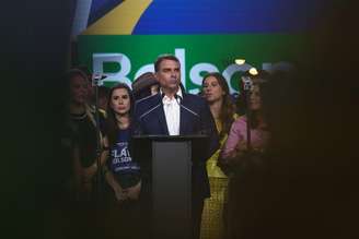 Flávio Bolsonaro é o escolhido do PL para enfrentar Lula em outubro