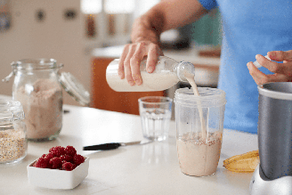 Manter uma alimentação variada é importante para equilibrar a oferta de proteínas, fibras e outros nutrientes