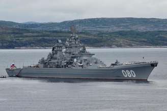 Durante a Guerra Fria, a Rússia construiu o maior navio de guerra do mundo. Após quase 30 anos no estaleiro, ele está pronto para integrar as forças armadas do país.