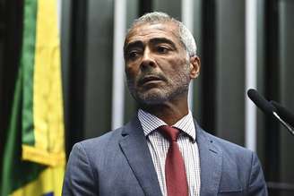 O senador Romário (PL-RJ) anunciou a sua desfiliação do Partido Liberal