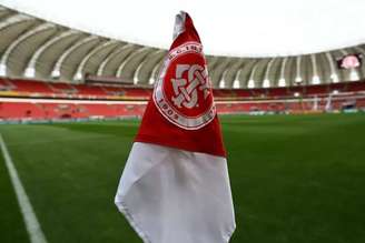 Bandeirinha de escanteio do Internacional (Foto: Ricardo Duarte/Internacional)