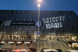 Projeção contra Israel no estádio da Atalanta