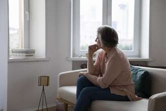 Conheça os significados de sonhar com um parente que já faleceu