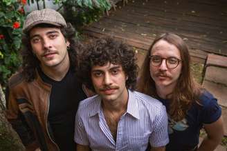 Banda Colomy é formada por Pedro Lipa, Sebastião Reis e Eduardo Schuler.