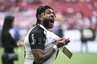 Memphis Depay pelo Corinthians. 