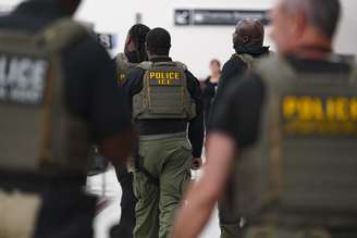 Prisão de mulher levou o americano Brent Jindra a questionar o alcance da política migratória que ajudou a levar Trump novamente à Casa Branca