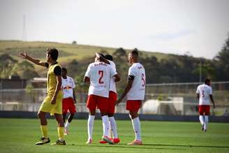 Jogadores do time sub-20 do Red Bull Bragantino. 