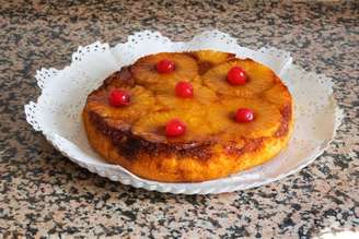 bolo de abacaxi caramelizado fit