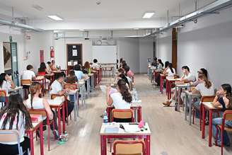 Valditara apontou que interação entre genitores e professores é 'fundamental'