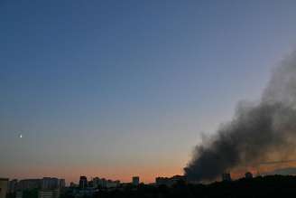 Alvo foi uma das maiores instalações de processamento de petróleo do sul do país