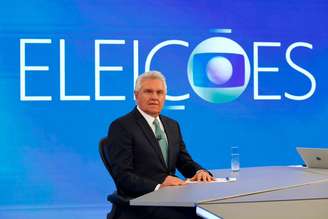  Ronaldo Caiado (PSD) com Renata Vasconcellos e César Tralli nos Estúdios Globo.
