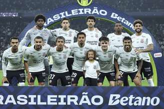 Jogadores do Corinthians - André ao lado de Yuri Alberto 