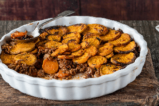 Batata-doce assada com carne moída