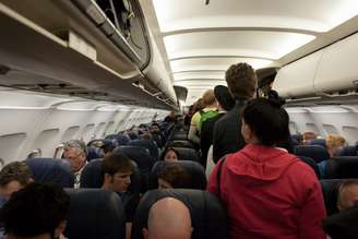 Em 2008, um astrofísico resolveu de vez o problema do embarque em aviões — mas as companhias aéreas o ignoraram.