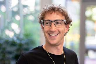 Mark Zuckerberg queria demonstrar que a Meta era mais produtiva usando IA do que com funcionários; o resultado foi um fiasco para a empresa