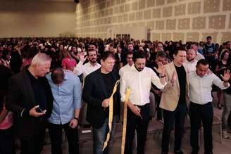 Tarcísio de Freitas participa da Conferência Elas, na Igreja Videira