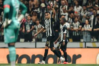 Reinier comemora gol feito contra o Vitória, com o Atlético-MG, pelo Campeonato Brasileiro - 