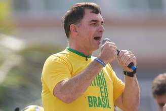 Flávio Bolsonaro é candidato do PL à Presidência