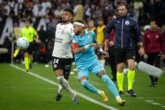 Neymar rebate críticos após vitória sobre o Corinthians: ‘Sempre gostei de jogo grande’.