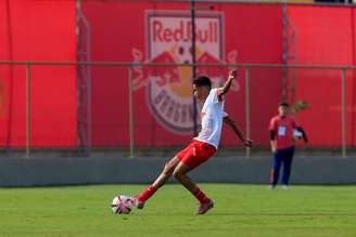 Caio Simões, jogador do time sub-15 do Red Bull Bragantino. 