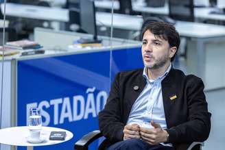 Renan Santos concedeu entrevista ao 'Estadão' nesta segunda-feira.