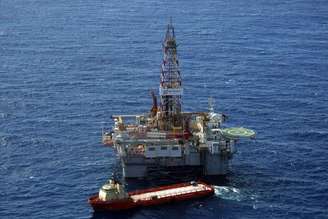 Plataforma de petróleo na Bacia de Campos