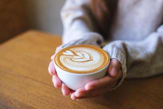 Tomar café à noite pode atrapalhar o sono